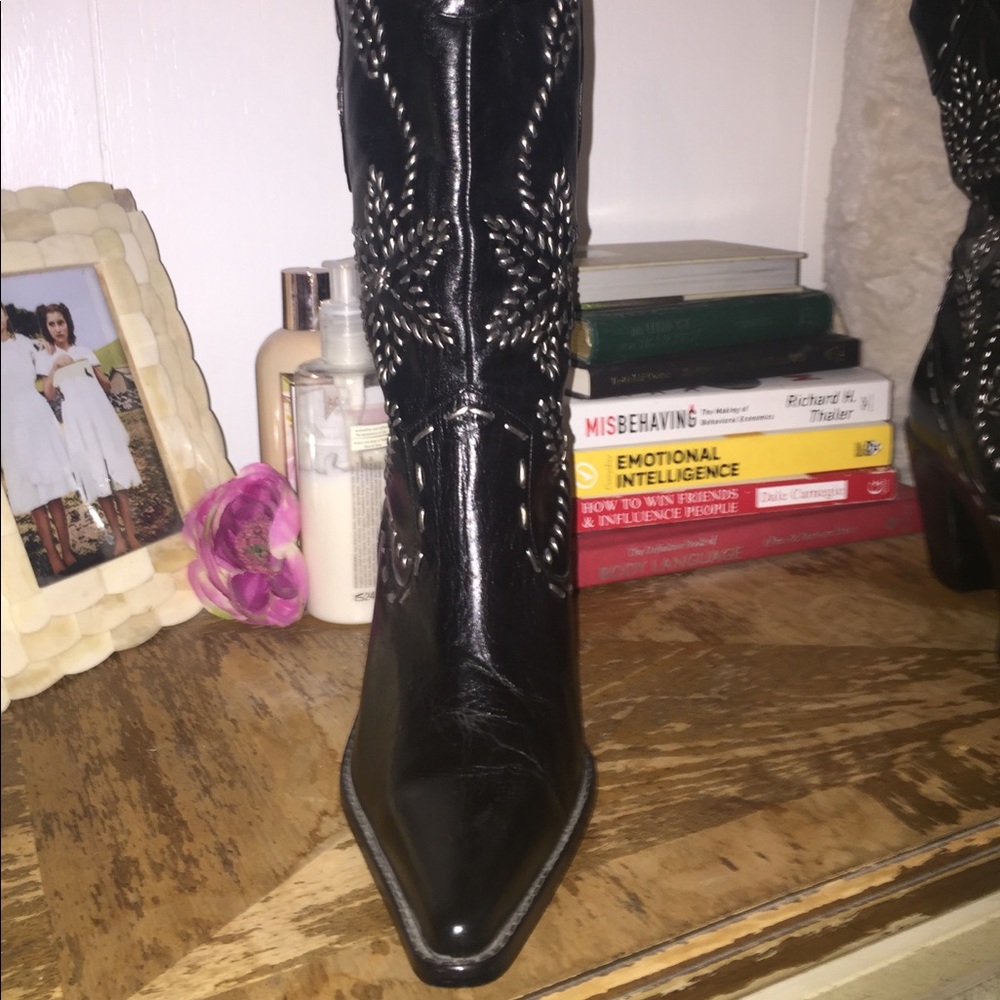 Bakers Cowboy Boots - Picture 4 of 7